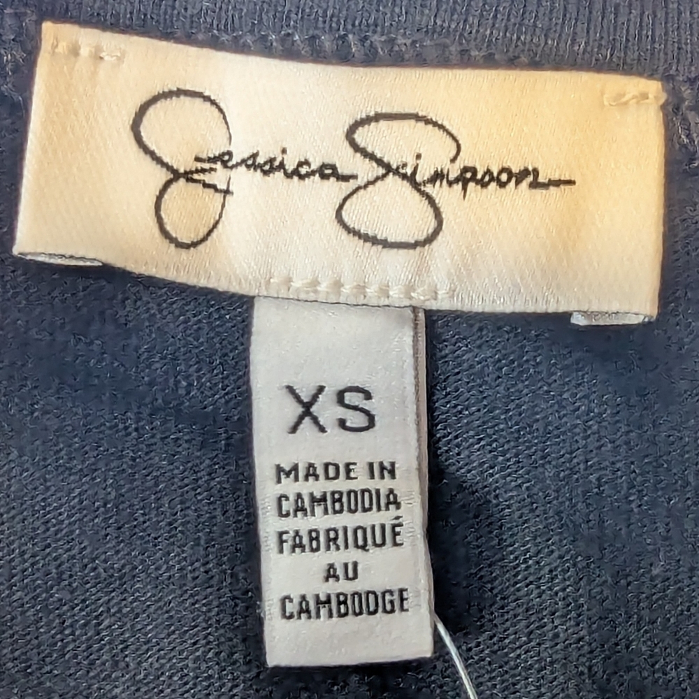 Jessica Simpson Women’s Top size XS Black Flutter Sleeve V-Neck Relaxed Fit NWT - Picture 4 of 5